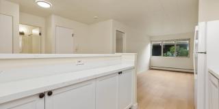 Seasons Apartments Gallery 5
