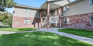 Darling 2 Bed 1 Bath Condo in Rexburg - with Optix internet included! Gallery 1