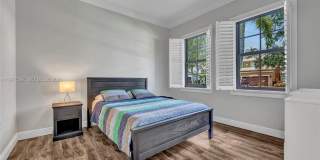 3950 W Hibiscus St Gallery 21