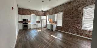 Loft Apartment available! Gallery 1