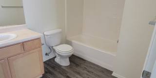 Larkspur Village Apartments Gallery 26