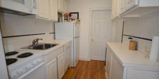 Large 2 bed next to Northeastern and Berklee for the upcoming school year! Gallery 8