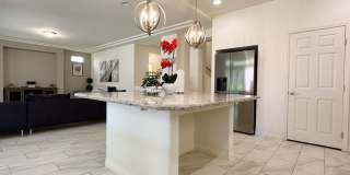 4Bdrm/2.5bath Single Family Home - Fully Furnished Gallery 3