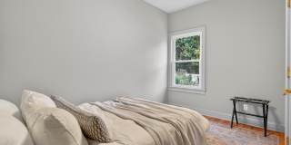 142 Heck Avenue Gallery 19