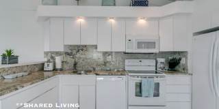 398 San Vicente Boulevard Gallery 5