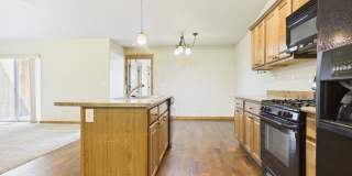 Beautiful 3-Bedroom Condo Near Four Corners Gallery 11