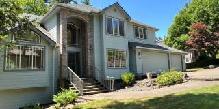 Tri-Level Spring Blvd Home Gallery 3