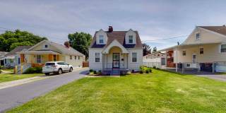 Newly Renovated 2 Bed/1 Bath Home in Camp Taylor Gallery 3