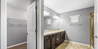 Updated 3 bedroom, 2.5 bath home in Tacoma! Gallery 16