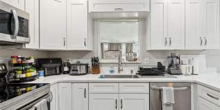 2302 S ARRAWANA AVENUE Gallery 22