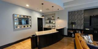 222 Glenwood Avenue Gallery 19
