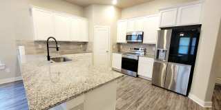 Upland Crossing - 3/2/2 All Appliances Included Gallery 9