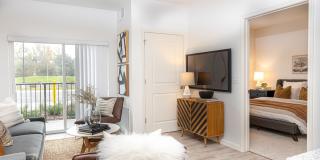 Londin Crossing Gallery 6