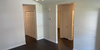 Room in 3 Bedroom Home at Tennyson Dr Gallery 24