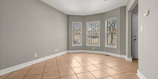 1409 Green Gallery 6