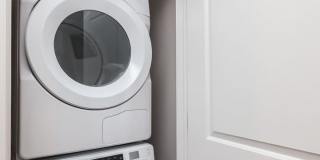 3833 N Broadway Gallery 208