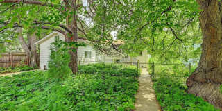 2 BED/1 BATH HOME IN NEWLANDS AVAILABLE June 15th! Gallery 17