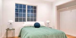 2333 1/2 Langdale Avenue Gallery 3