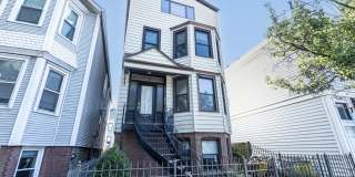 2837 N Southport Avenue Gallery 1