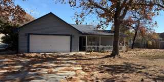 CHARMING RANCH HOME IN SIERRA VILLAS Gallery 1