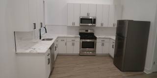 4731 North Western Avenue Gallery 1