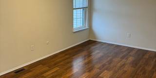 204 LIVINGSTON Court Gallery 15