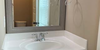 One level home with 2 Car Garage! Gallery 24