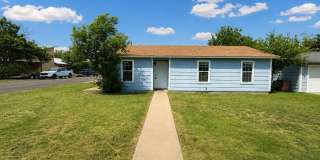 Nice 3 bedroom 2 bath home FRESHLY painted AVAILABLE NOW! Gallery 1