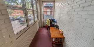 Large 3-bed/1-bath Apartment in the Heart of Rogers Park! Gallery 8