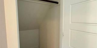 Great, modern 2 bedroom 2.5 bath available in South Austin! Gallery 18