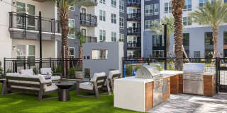 The Aston at Uptown Gallery 12