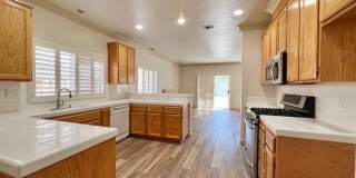 Spacious Four Bedroom Napa Home Gallery 10