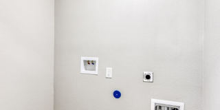 10028 Cross St. Gallery 87