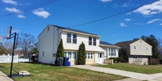 208 PELHAM ROAD S Gallery 1