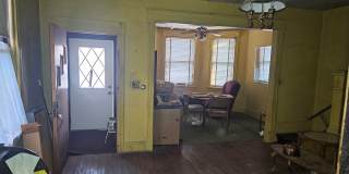 2424 Broadway St Gallery 17