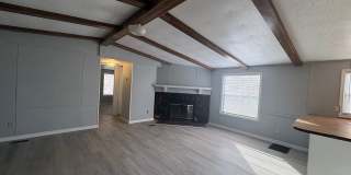3bed/2bath home ready now!! rent $1650/mo Gallery 4