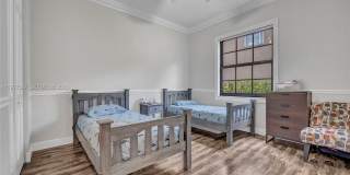 3950 W Hibiscus St Gallery 18