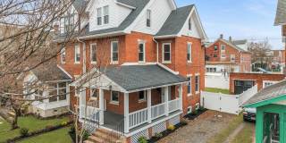 12 6TH Avenue Gallery 1