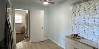 3 bedroom home near Wire Park Gallery 14