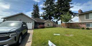 3 Bed 2.5 Bath Home in Lynden with Garage Gallery 1