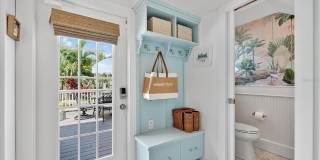 235 10TH AVENUE NE Gallery 13