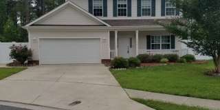 WELL MAINTAINED 4 BEDROOM 2.5 BATHROOM HOME Gallery 1