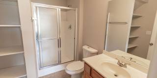 Large 4 bedroom Duplex Gallery 17