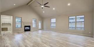 Beautiful Home in a Desirable Gated Northwest OKC Community with Neighborhood Lake! *More photos coming soon* Gallery 4