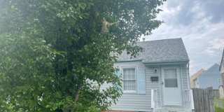 2 bed house on Rva Northside!  Central hvac, hardwoods,all electric, lots of parking, laundry, Gallery 7
