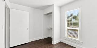 2440 B Avenue Gallery 10