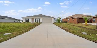 Welcome to 2123 NW 24TH TERRACE!! Gallery 1