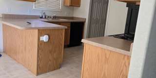 Nestled 3 bedroom, 2 bathroom in Fruitvale area Gallery 13