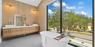 1610 NE 4th Pl 1610 NE 4th Pl Gallery 41