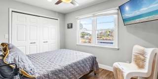 1850 Shore Boulevard Gallery 15